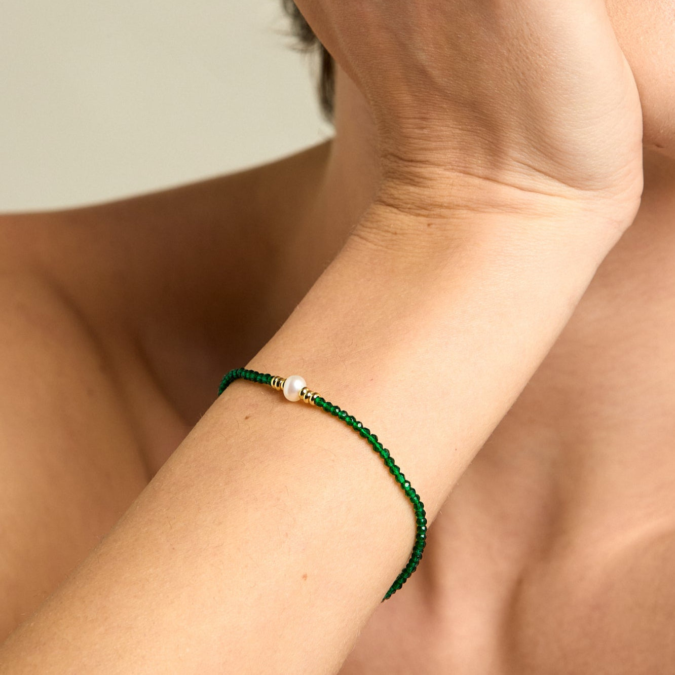 Clara fine green spinel bracelet with central cultured freshwater pearl