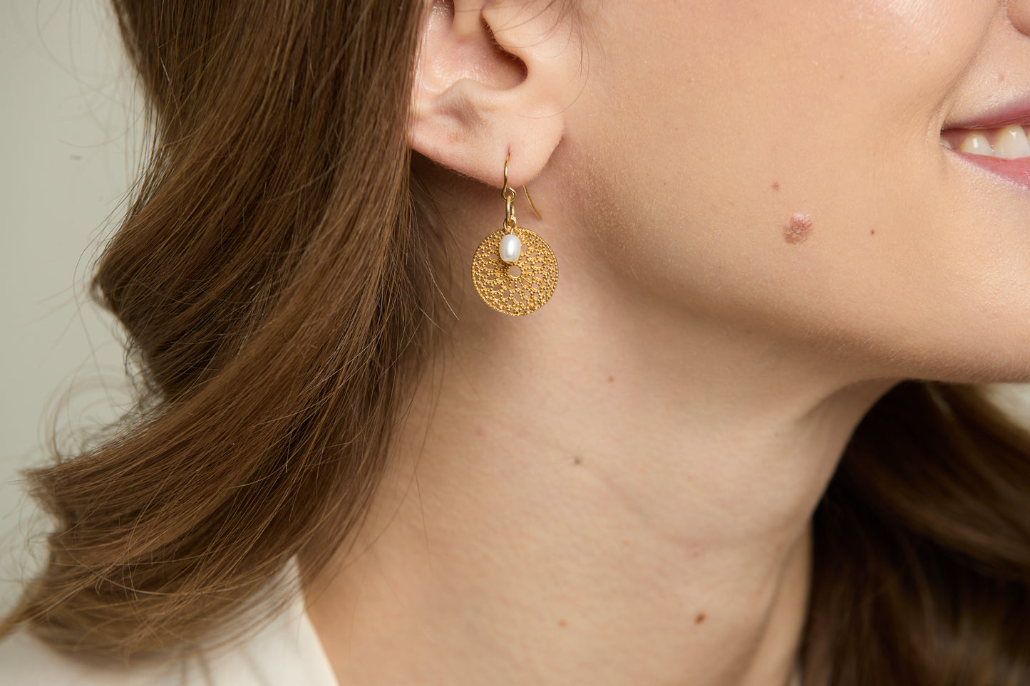 Credo disk earrings with pearl drops