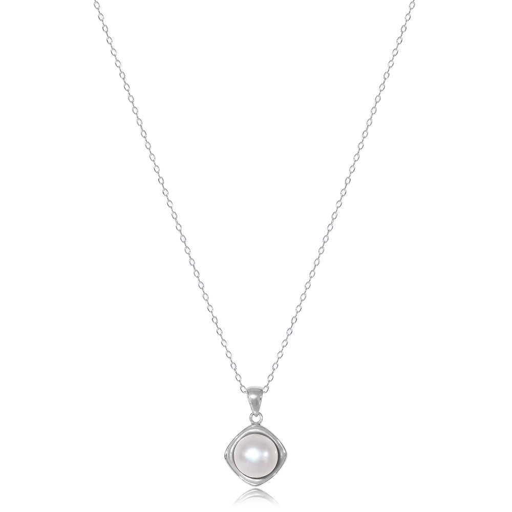 Gratia cultured freshwater pearl pendant set in a silver square