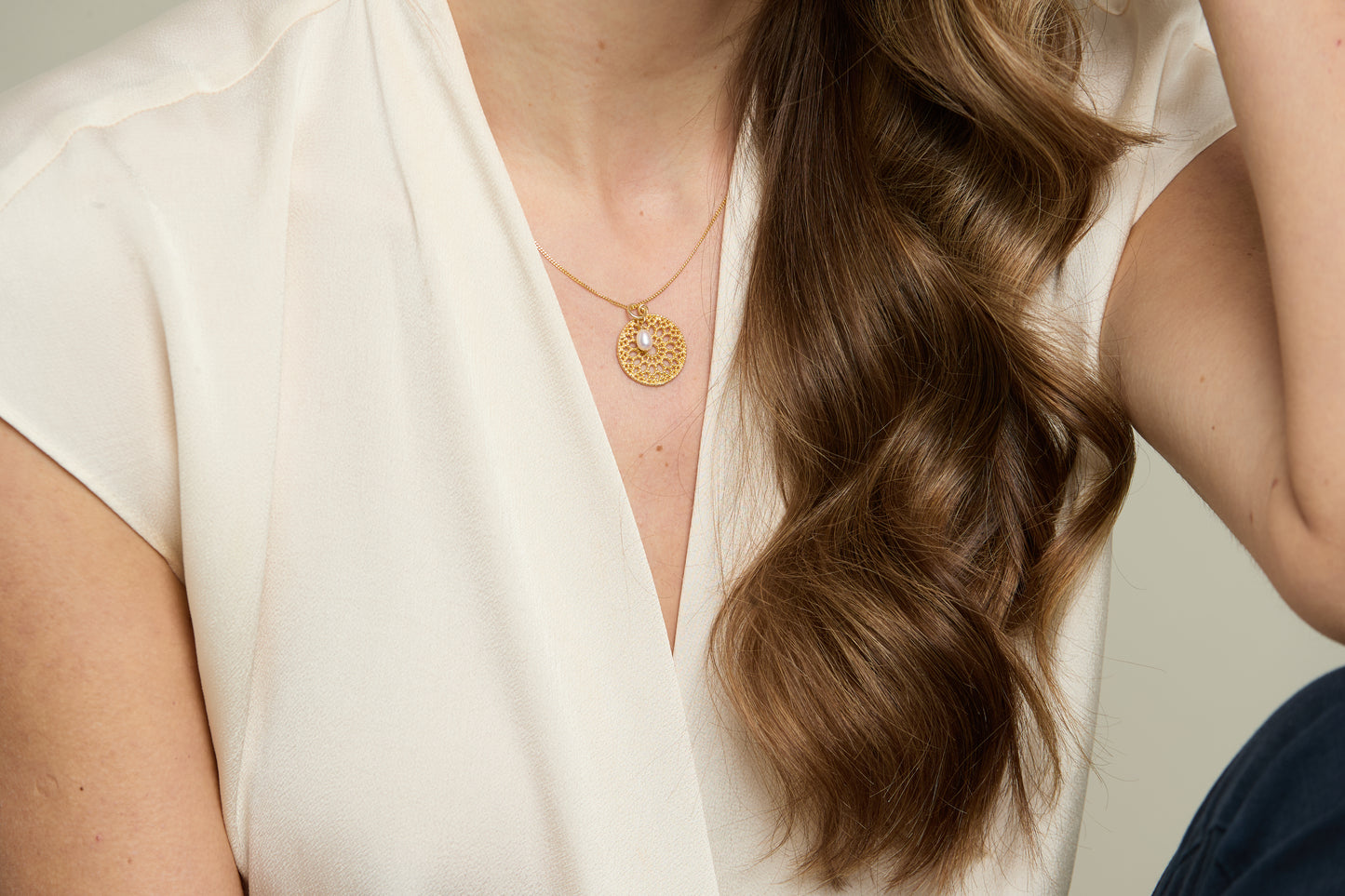 Credo disk pendant with cultured freshwater pearl drop