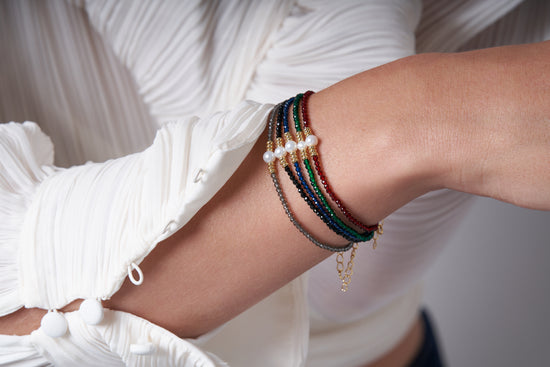 Clara fine black spinel bracelet with central cultured freshwater pearl