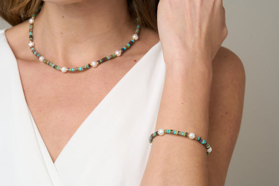 Nova oval cultured freshwater pearl bracelet with blue mix jasper & gold beads