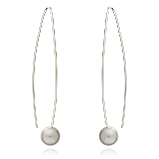 Credo long silver earrings with grey cultured freshwater pearls