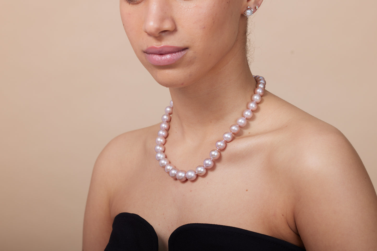 Load image into Gallery viewer, Gratia pink almost round large Edison cultured freshwater pearl necklace
