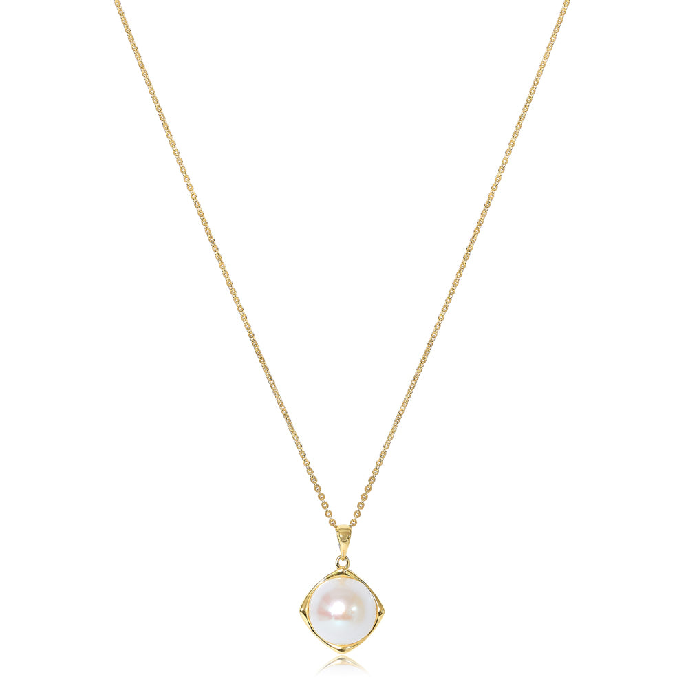 Gratia cultured freshwater pearl pendant set in a golden square