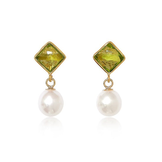 Nova diamond-shaped peridot & cultured freshwater pearl drop earrings