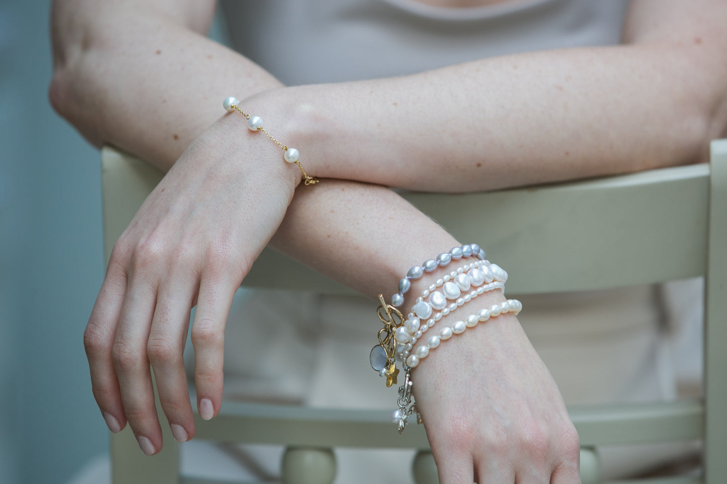 Load image into Gallery viewer, Gratia gold plated sterling silver bracelet with white cultured freshwater pearls
