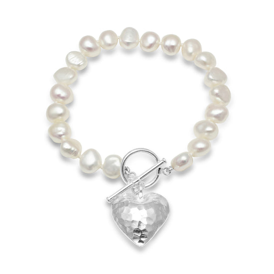 Amare white cultured freshwater pearl bracelet with silver hammered heart pendant