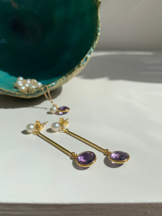 Nova cultured freshwater pearl with gold stem earrings with amethyst drop
